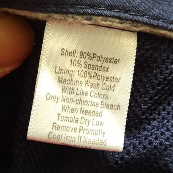 Crown & Ivy Navy Blue 4 Pocket Zipper Closure Activewear Shorts Size 36 - Picture 4 of 6